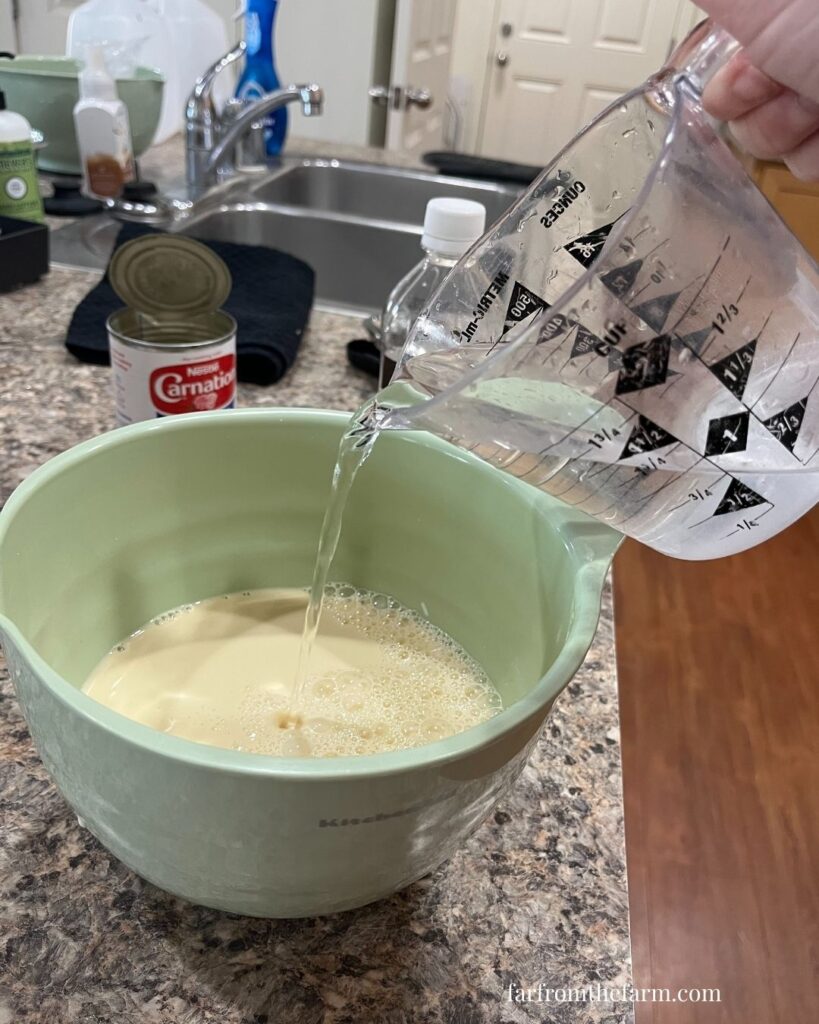 How to Make Buttermilk from Canned Evaporated Milk and Vinegar