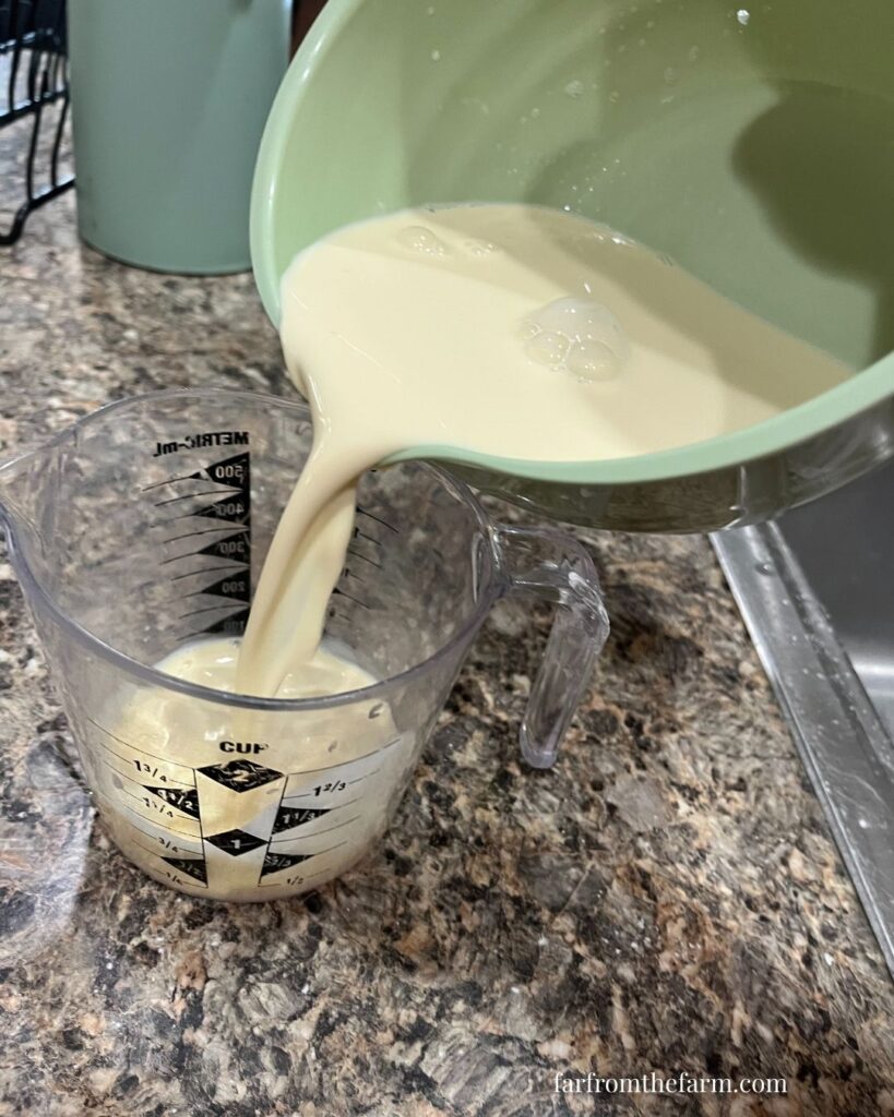 How to Make Buttermilk from Canned Evaporated Milk and Vinegar