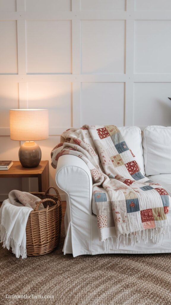 Classy Rustic Farmhouse Friendsmas Ideas!