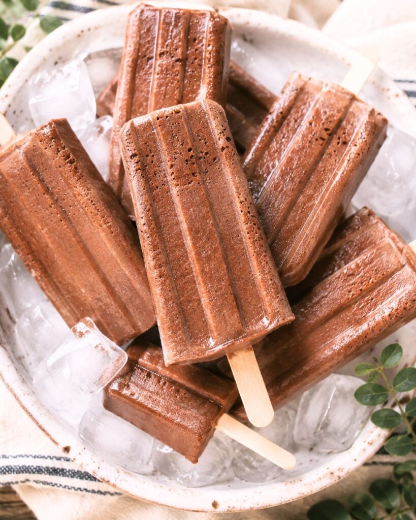 The Best 2-Ingredient Chocolate Fudge Popsicles Recipe!