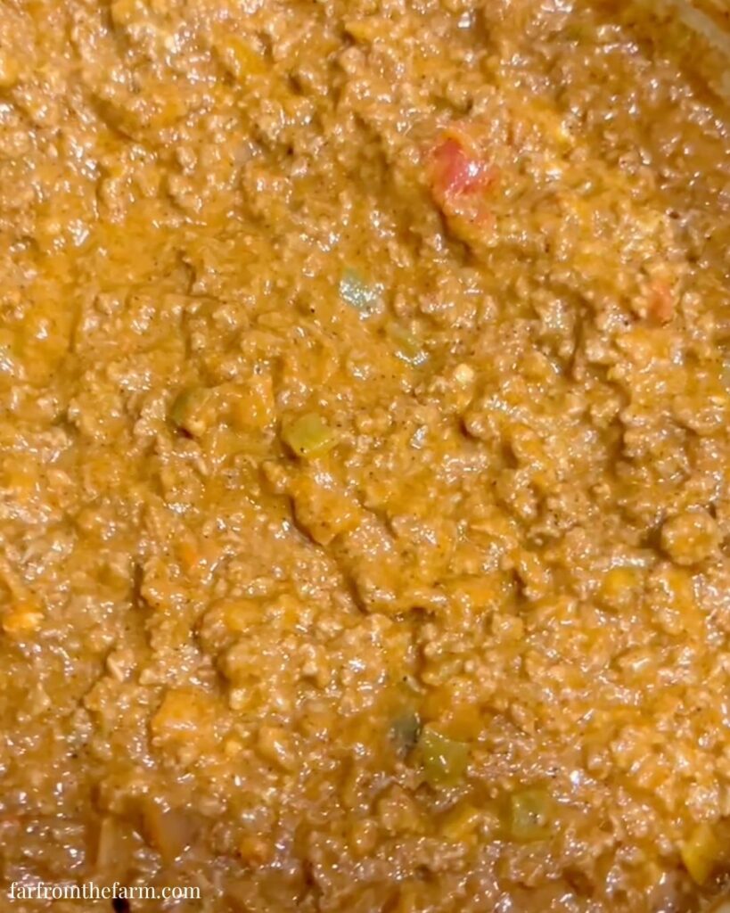 Easy One-Pot Ground Beef Taco Hash Casserole Recipe!